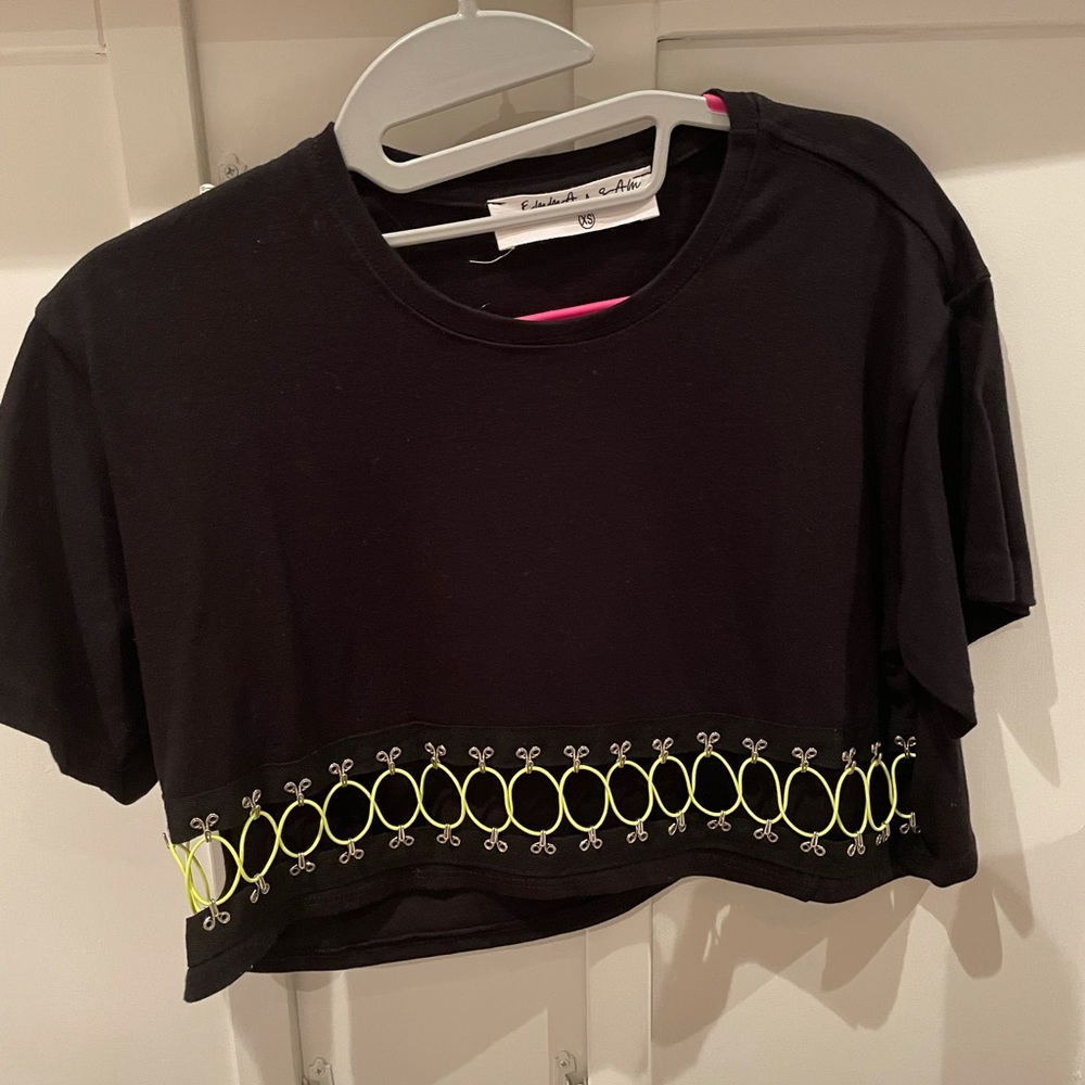 Black and green LF top.